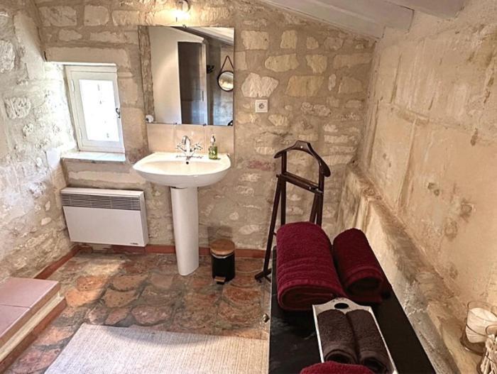 Les Maisons De פונויל מראה חיצוני תמונה